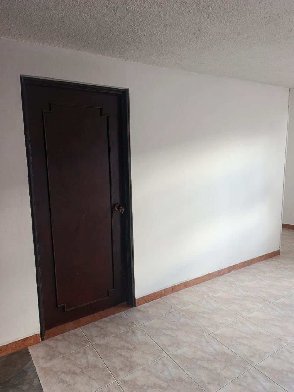 Apartaestudio en Arriendo – Nicolás de Federman Excelente Vista y Ubicación - Image 2