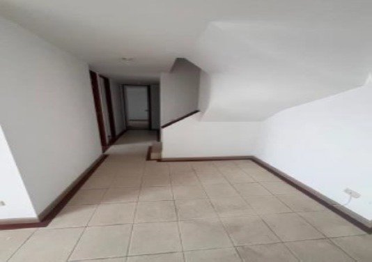 Venta de apartamento cerca al Centro Internacional - Image 3
